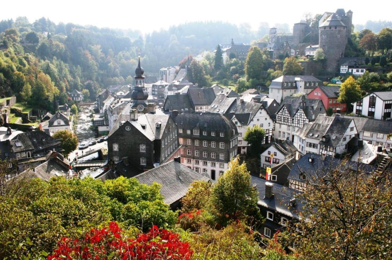 Burgapartment Felsenhaeuschen 몬샤우 외부 사진